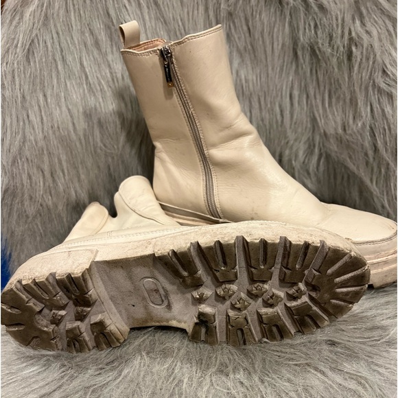 Cream boot - Picture 2 of 3